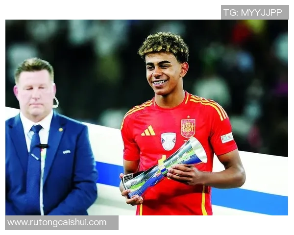 足球明星名字中的字母魅力探秘与传奇故事分享