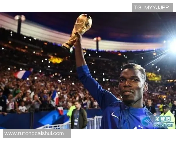 足球明星耳饰搭配男士时尚指南展现个性魅力与运动风格